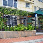 Casa Hotel Santa Teresita
